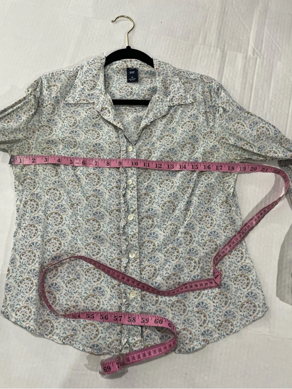 GAP VINTAGE BUTTON TOP - Picture 2 of 16